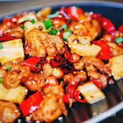 爆椒鸡视频,辣味十足，香气扑鼻的美食体验